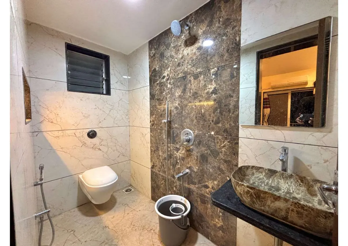 Modern bathroom in Duke's Nose Villa, a 4 BHK villa in Lonavala on rent