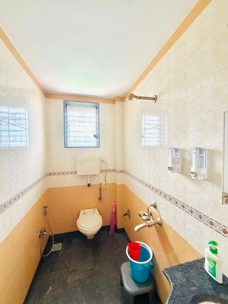 Modern bathroom in Elite Villa, a 4 BHK villa in Lonavala on rent