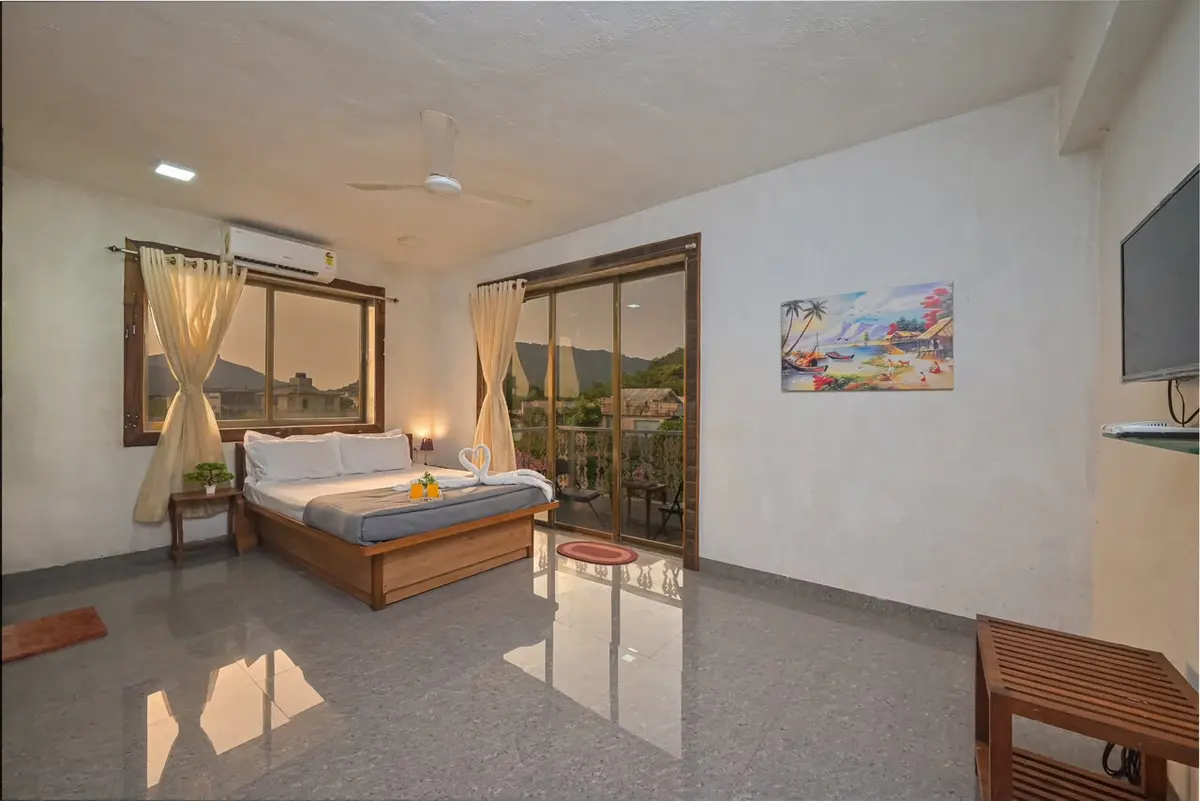 Air-conditioned bedroom in Shuubh Mountain Nest 6BHK Villa, a 6 BHK villa in Lonavala on rent