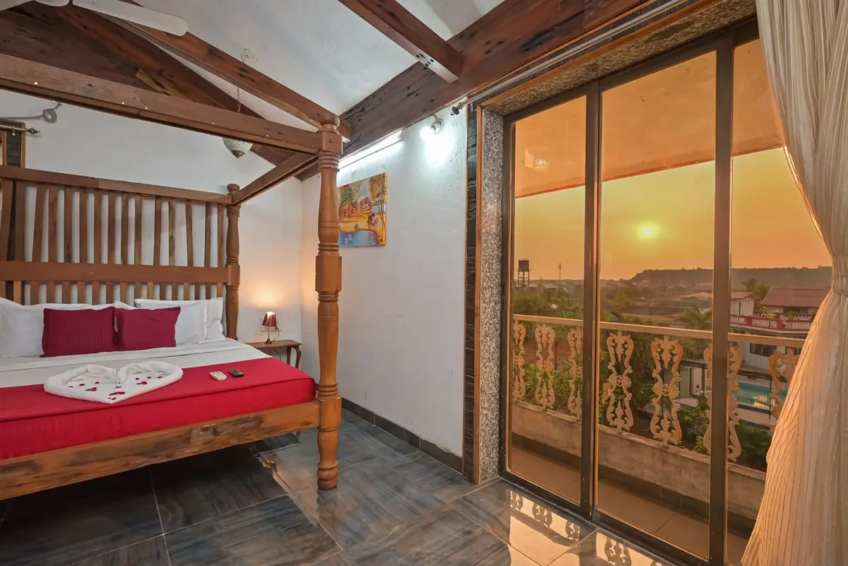 Air-conditioned bedroom in Shuubh Mountain Nest 6BHK Villa, a 6 BHK villa in Lonavala on rent